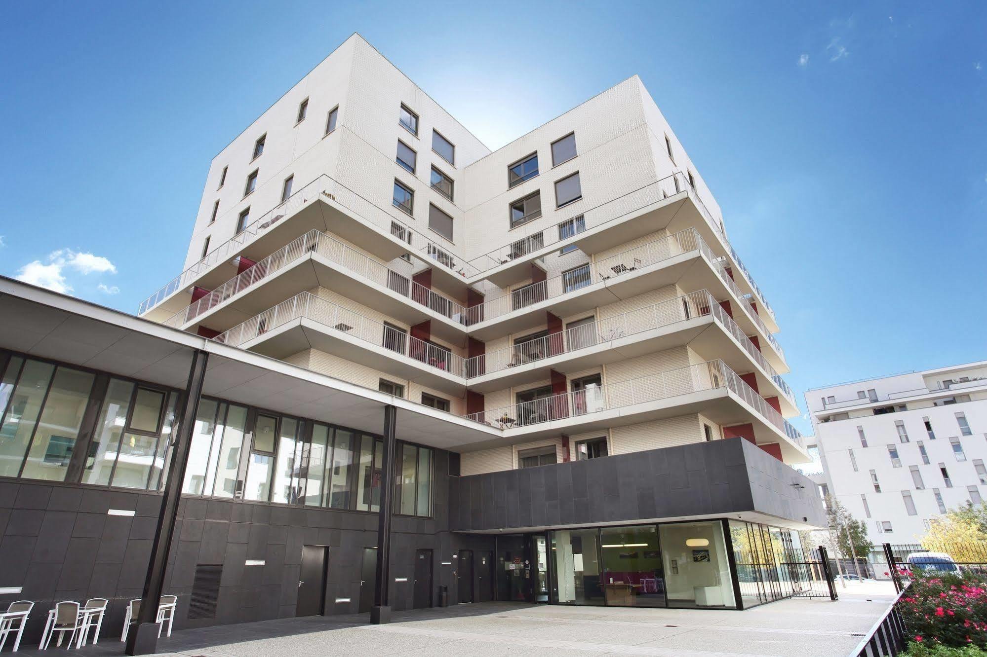 Apart-hotel Odalys Confluence Lyon